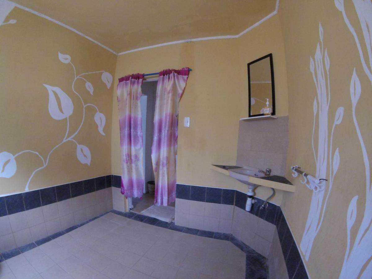 Carabao Guest House San Jose  Екстер'єр фото